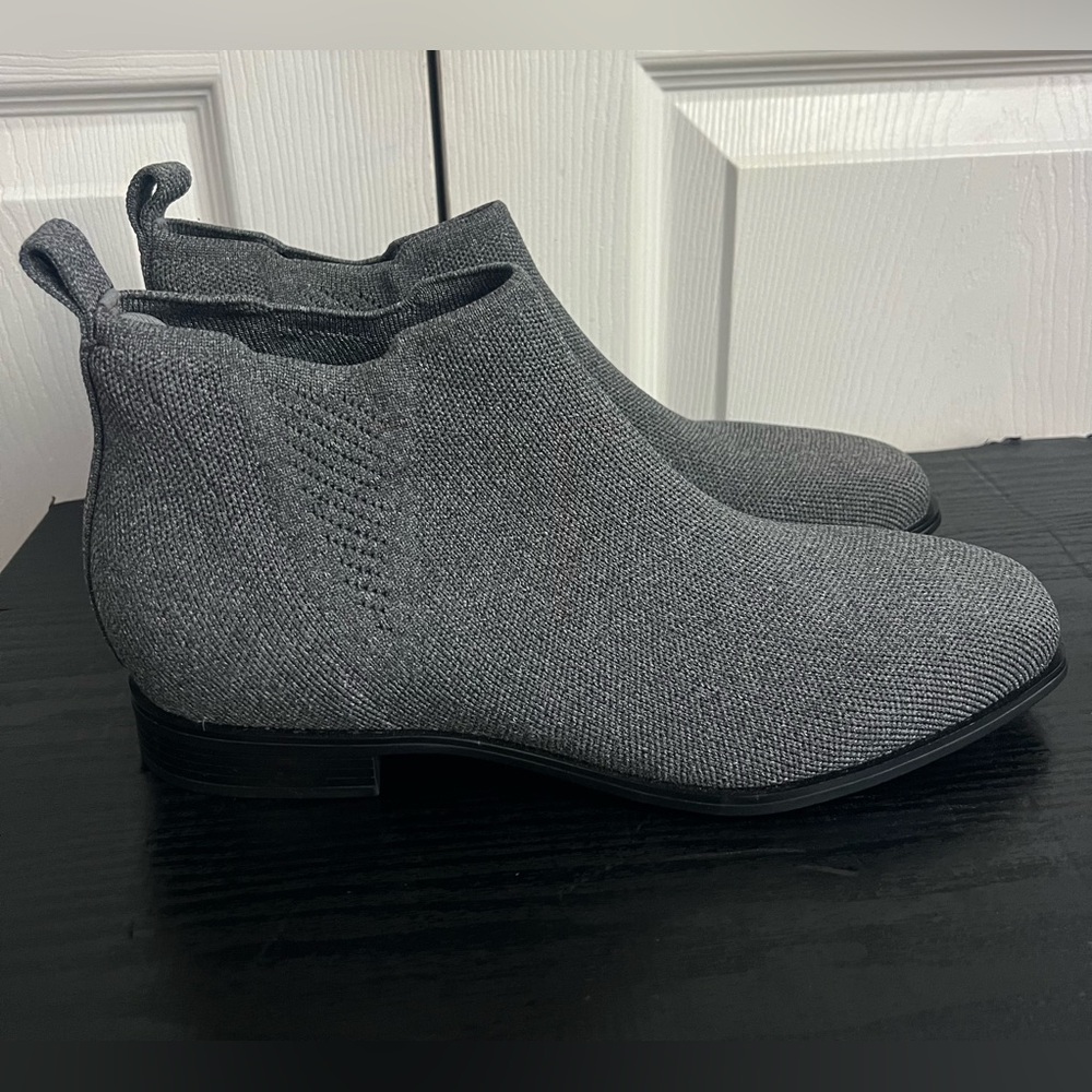 Vivaia Ryan Slip-On Square-Toe Ankle Chelsea Boots US 10 EU 41 Gray Everyday - Picture 3 of 13